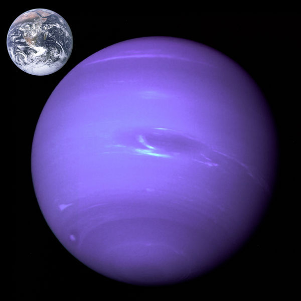 Neptun si Terra. Privire comparativa