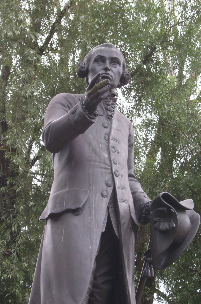 Statuie Kant din Kaliningrad