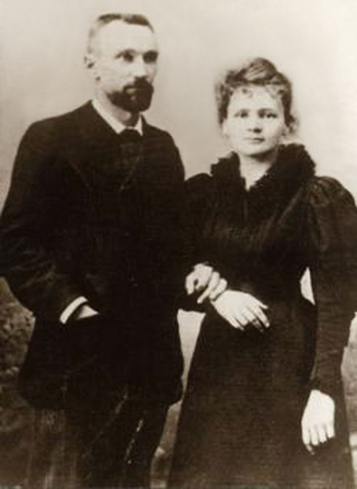 Pierre si Marie Curie
